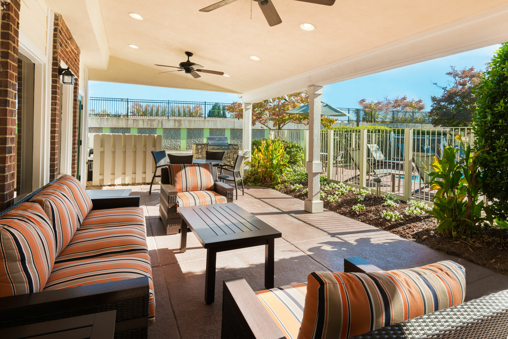 Hotel Vivo Living Charlotte Extérieur photo